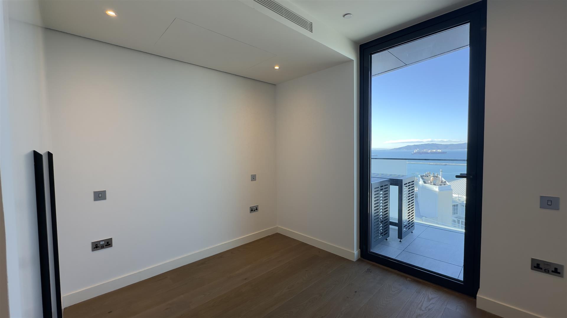 Image of Apartment - 3 Bedrooms - 3 Bathrooms for Rental in EuroCity-Gibraltar, Image 9